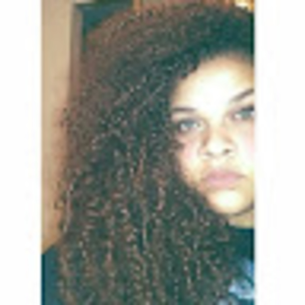 Meet your Posher, Aysia